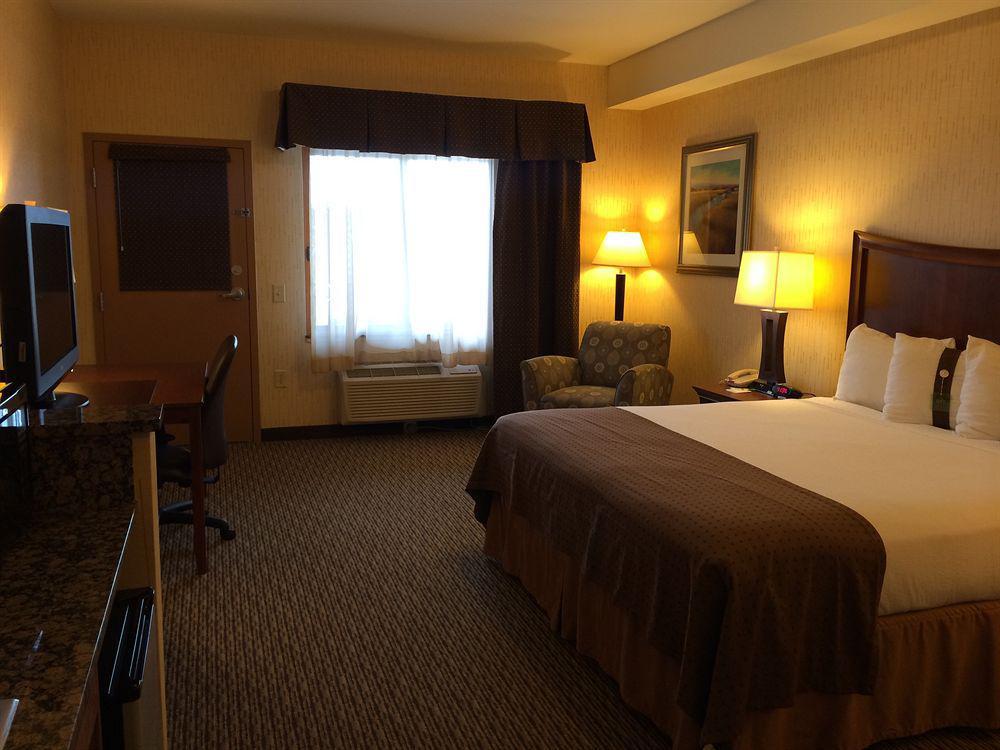 By Ihg Hotel