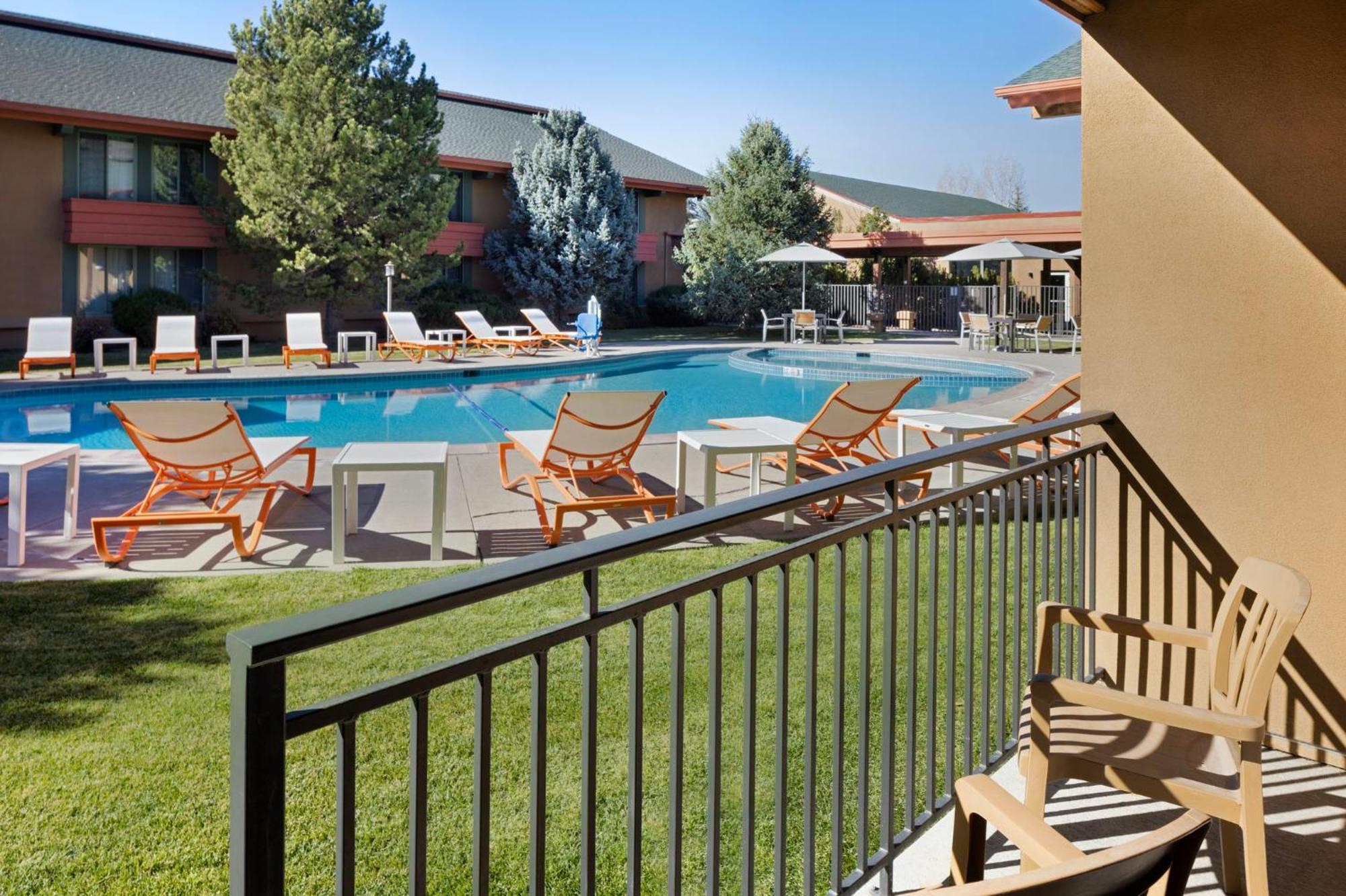 By Ihg Steamboat Springs