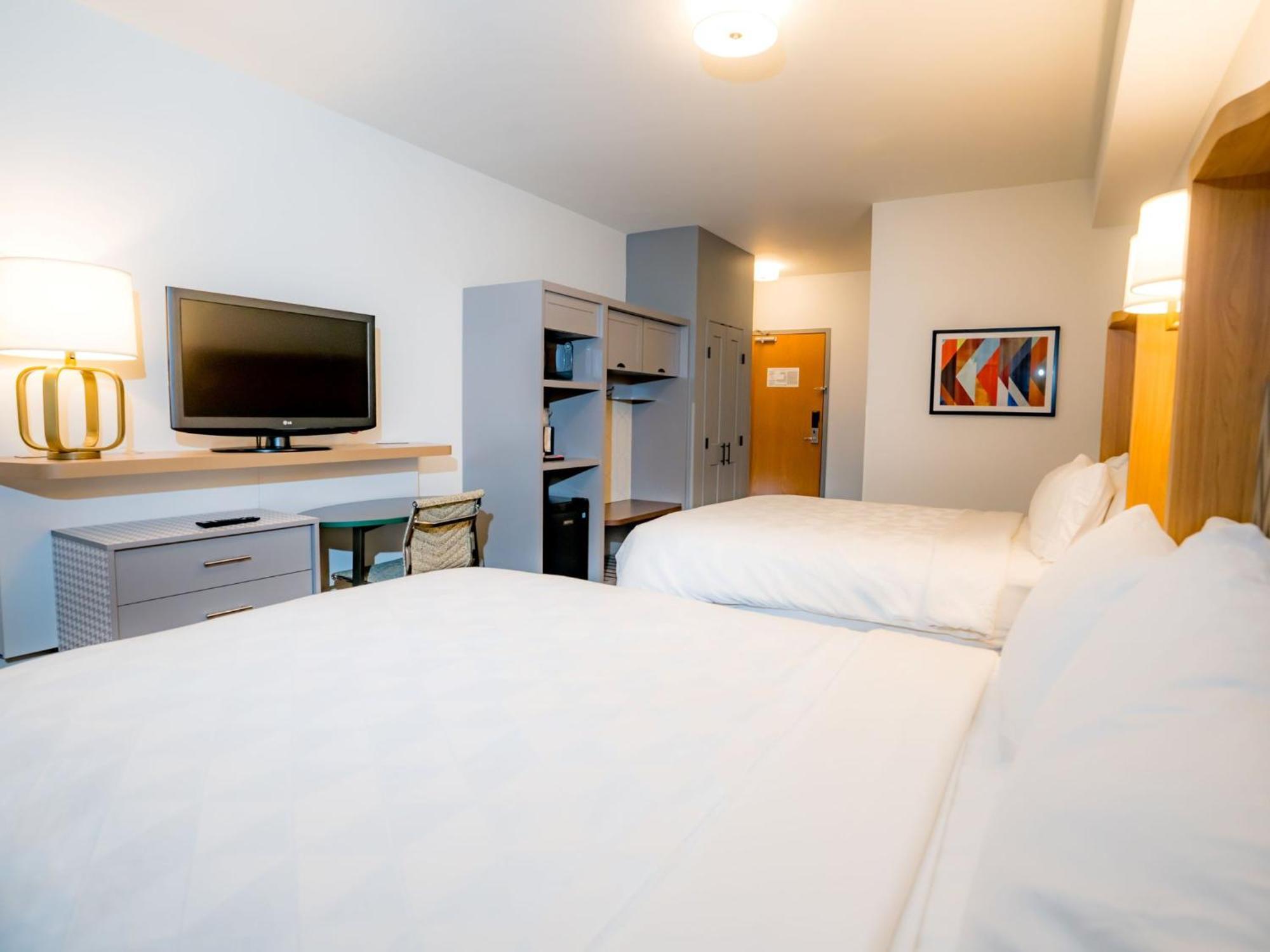 Hotel By Ihg