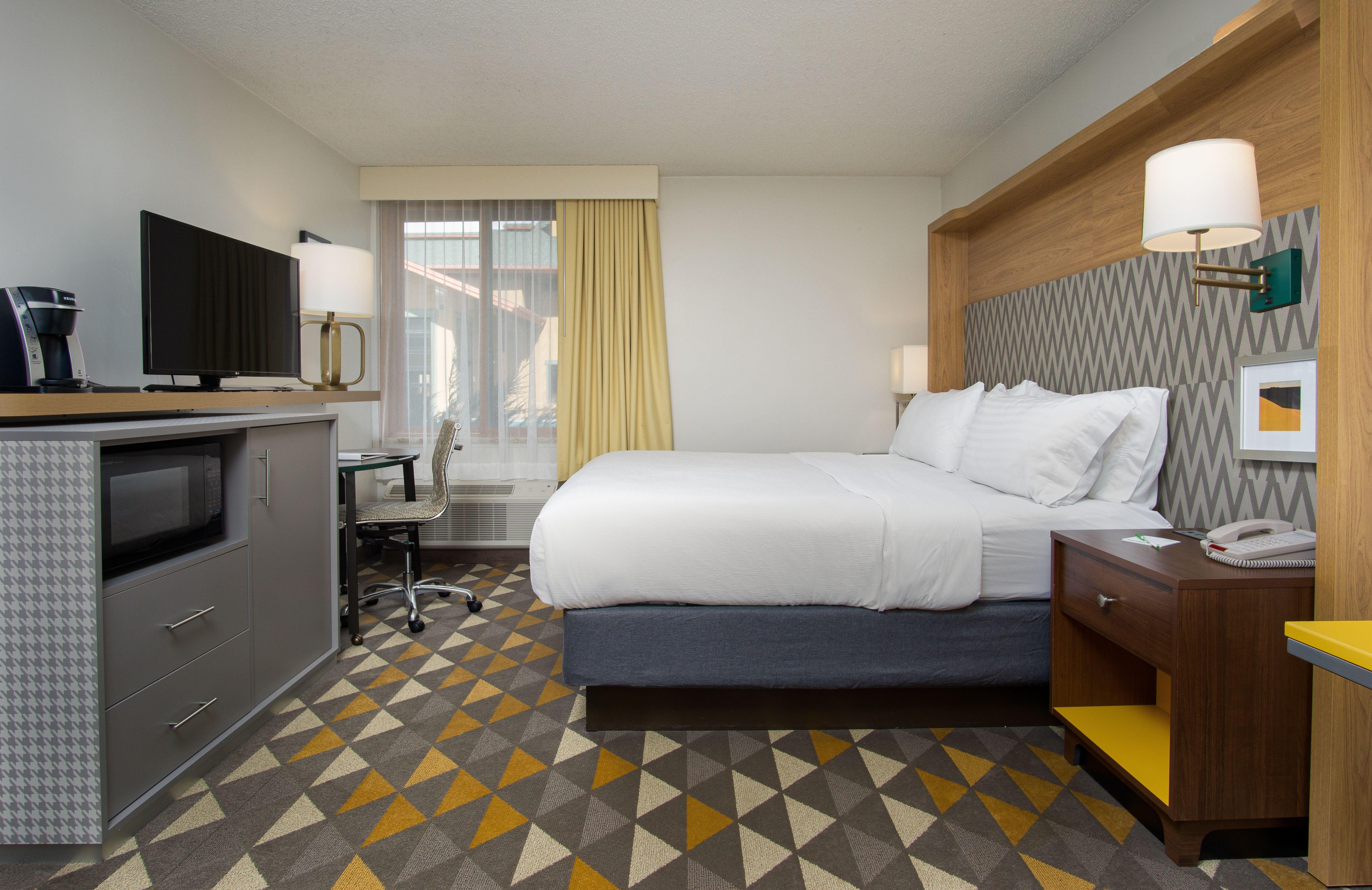 Hotel By Ihg 3*